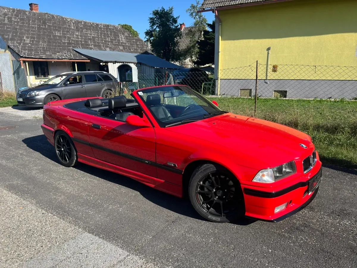BMW 3 Series 1995 photo 2