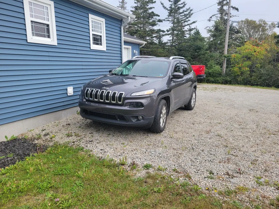Jeep Cherokee 2016 photo 3