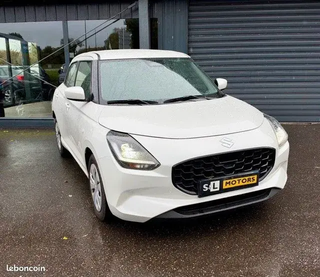Suzuki Swift 2024 photo 4