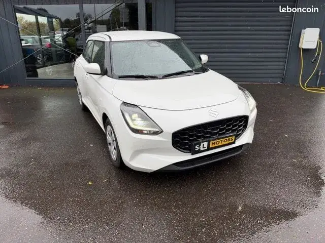 Suzuki Swift 2024 photo 2
