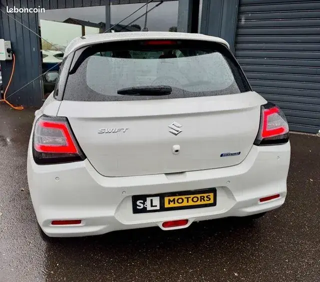 Suzuki Swift 2024 photo 5