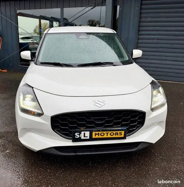 Suzuki Swift 2024 photo 3