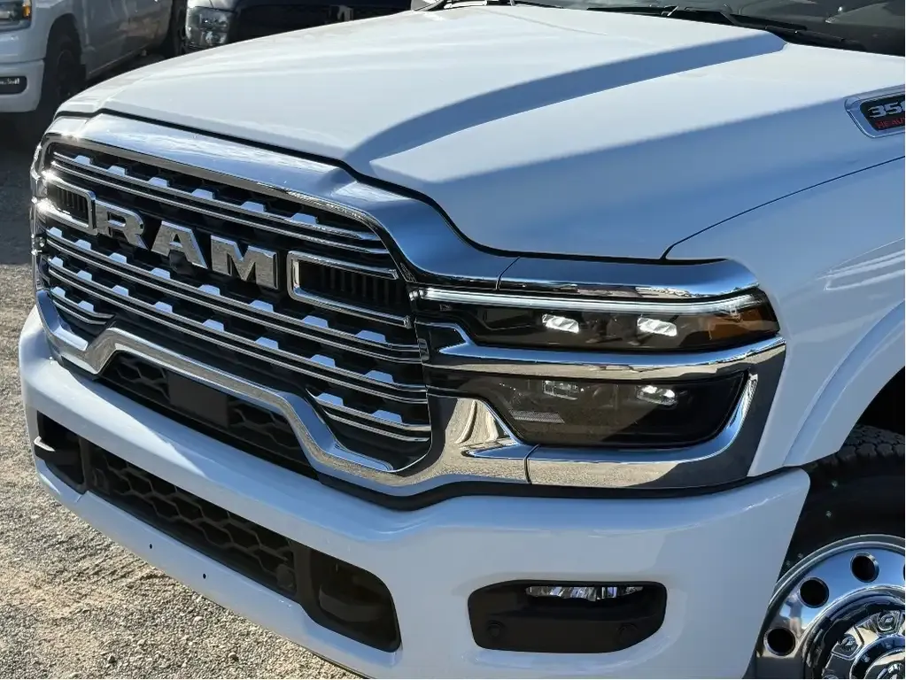 Ram 3500 2026 photo 2