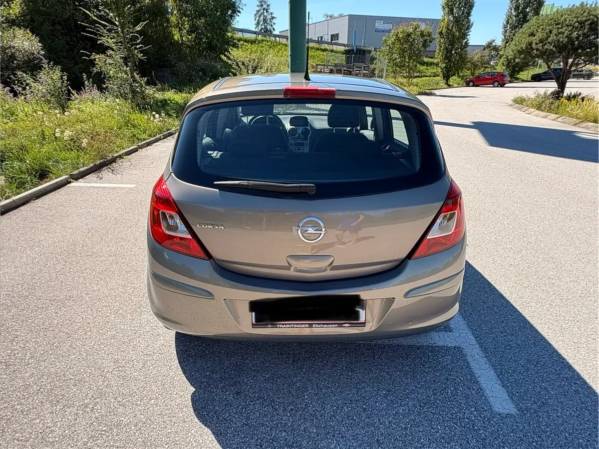Opel Corsa 2013 photo 3