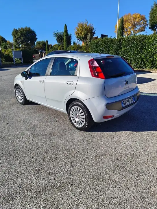 Fiat Punto 2010 photo 4