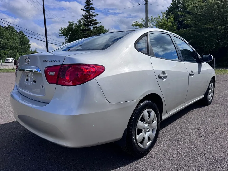 Hyundai Elantra 2010 photo 4