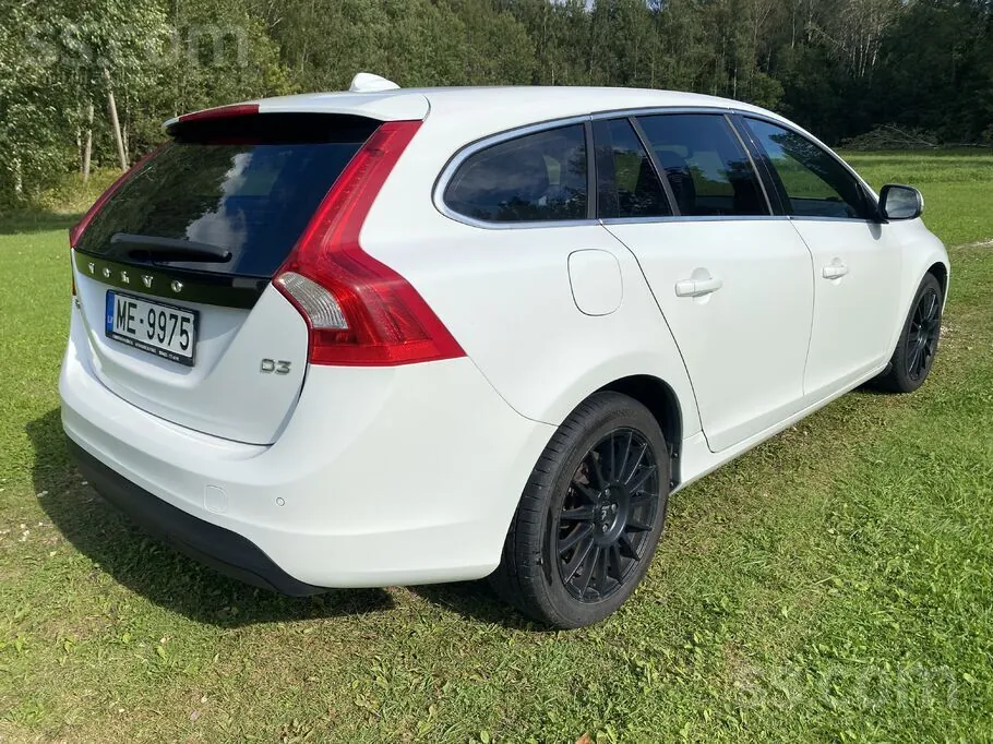 Volvo V60 2014 photo 4