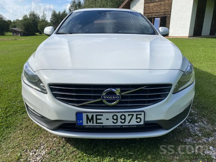 Volvo V60 2014 photo 2