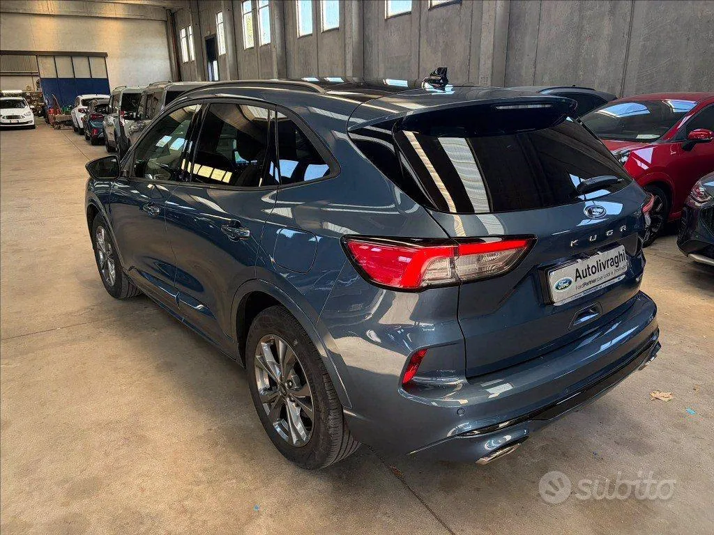 Ford Kuga 2023 photo 2