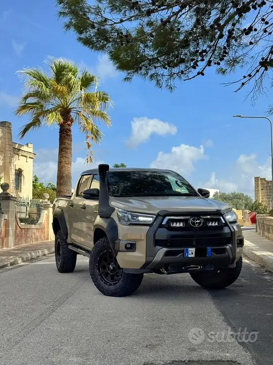 Toyota Hilux