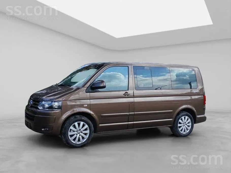 Volkswagen Multivan 2010 photo 5