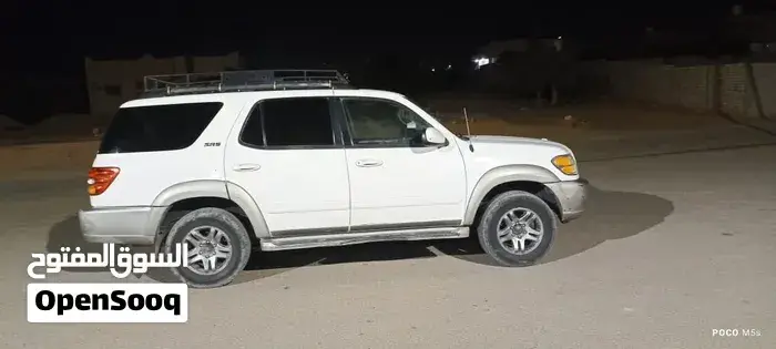 Toyota Sequoia 2004 photo 4