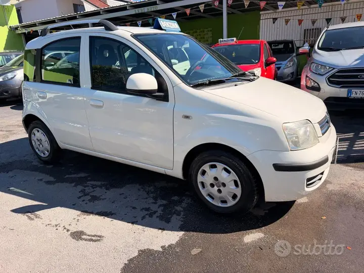 Fiat Panda 2011 photo 2