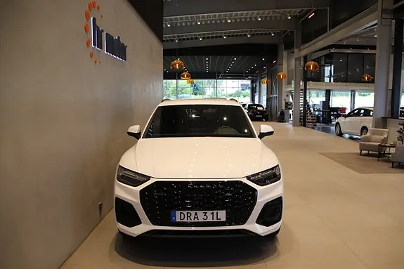 Audi Q5 2023 photo 3