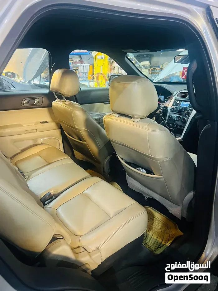 Ford Explorer 2012 photo 4