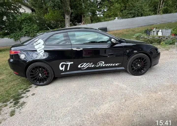 Alfa Romeo Gt 2009 photo 2