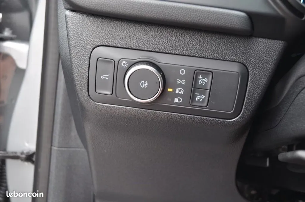 Ford Kuga 2025 photo 5