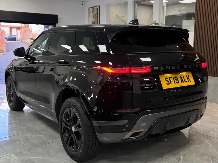 Land Rover Range Rover Evoque 2019 photo 2