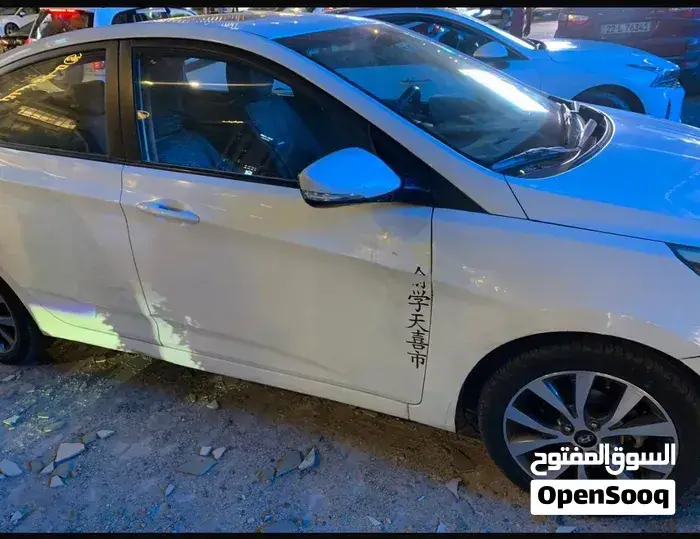 Hyundai Accent 2015 photo 5