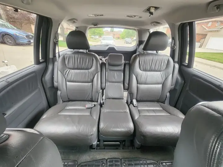 Honda Odyssey 2005 photo 5