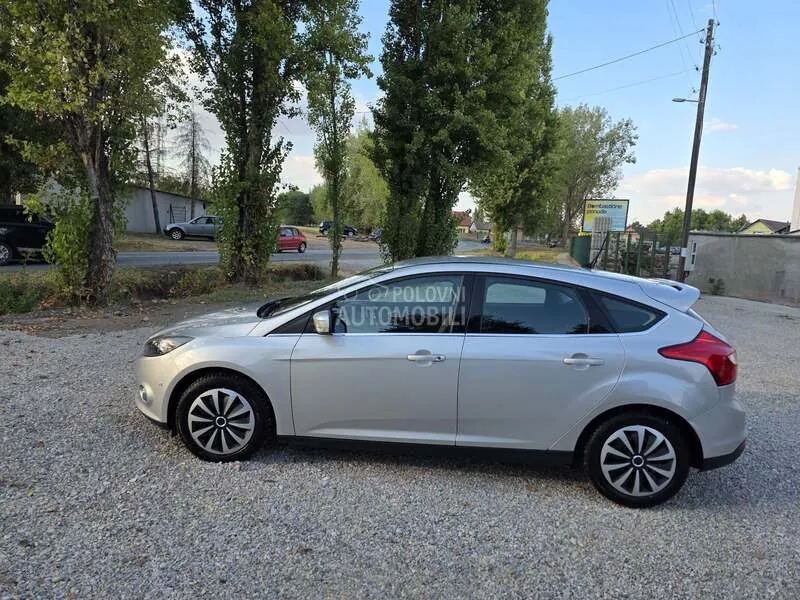 Ford Focus 2011 photo 5