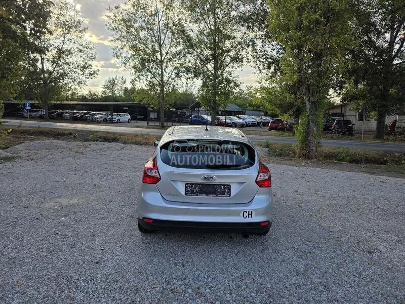 Ford Focus 2011 photo 4