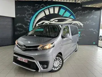 Toyota Proace Verso 2023 photo 2
