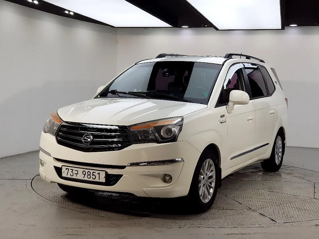 KG Mobility Korando Turismo
