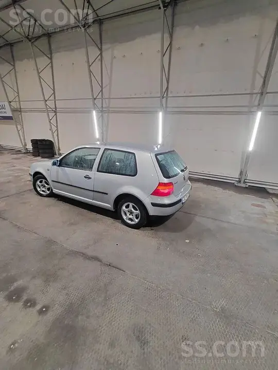 Volkswagen Golf 4