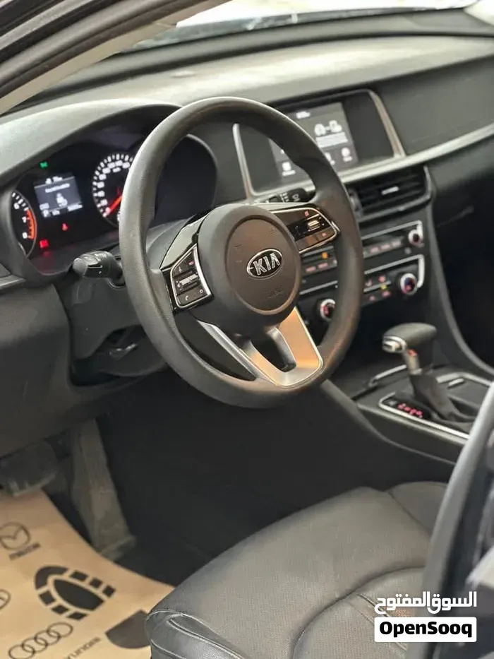 Kia Optima 2019 photo 2