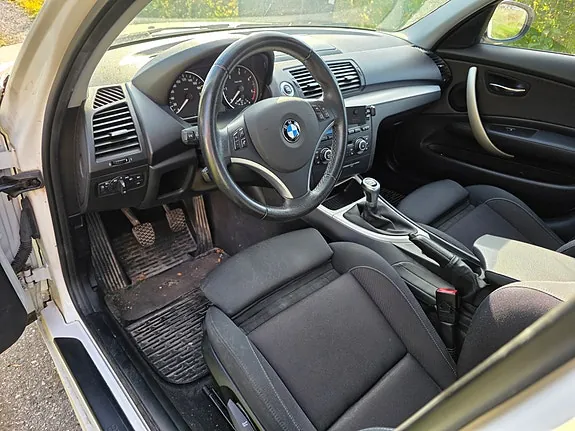 BMW 116D 2011 photo 5