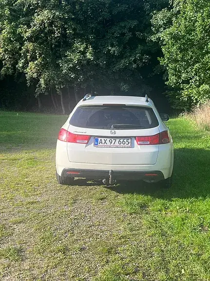 Honda Accord 2010 photo 3