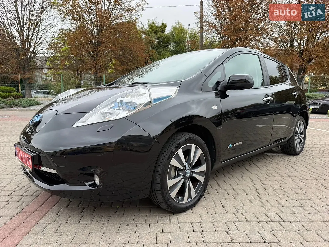 Nissan Leaf 2014 photo 2
