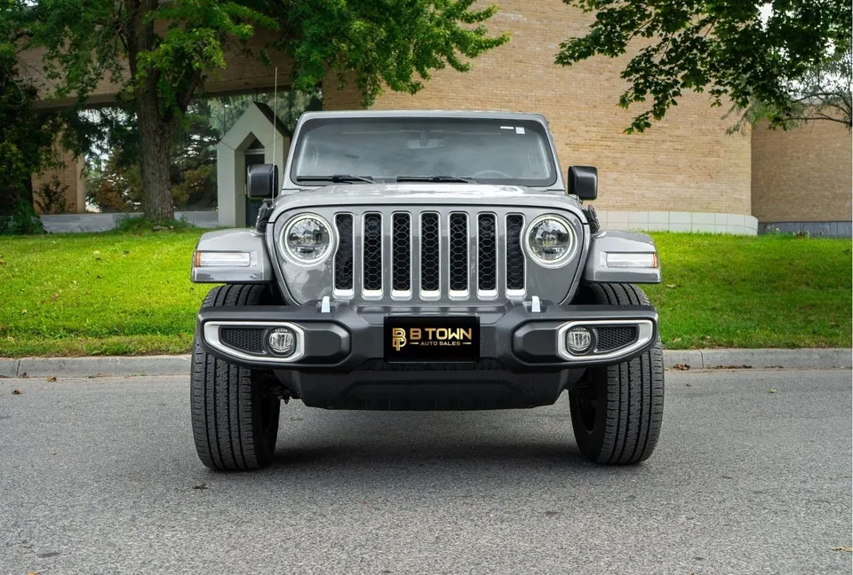 Jeep Wrangler 2023 photo 2