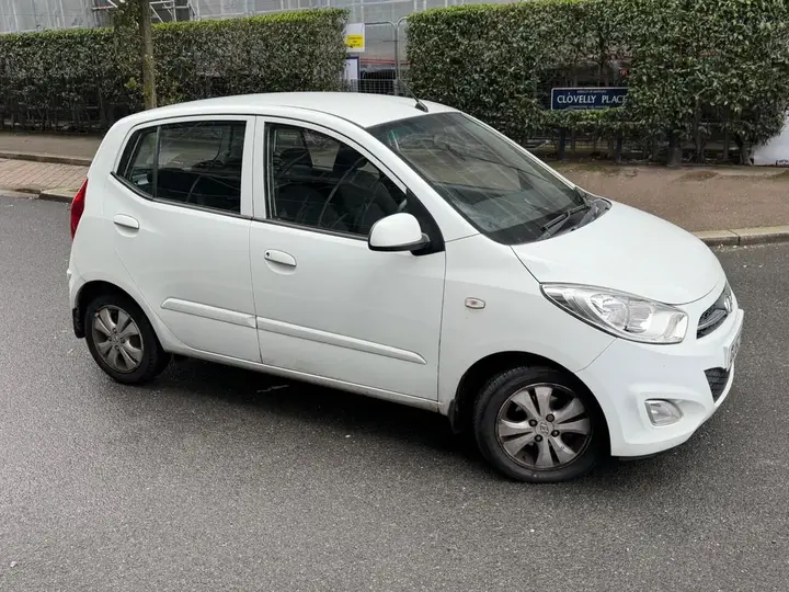 Hyundai I10 2012 photo 2