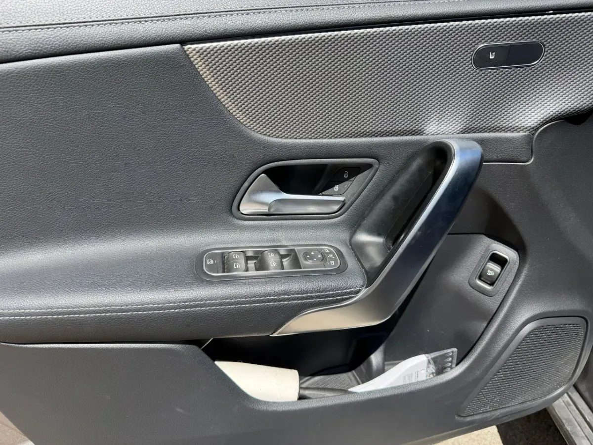 Mercedes-Benz Cla-Class 2023 photo 3