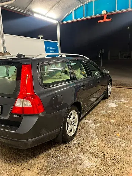 Volvo V70 2009 photo 5