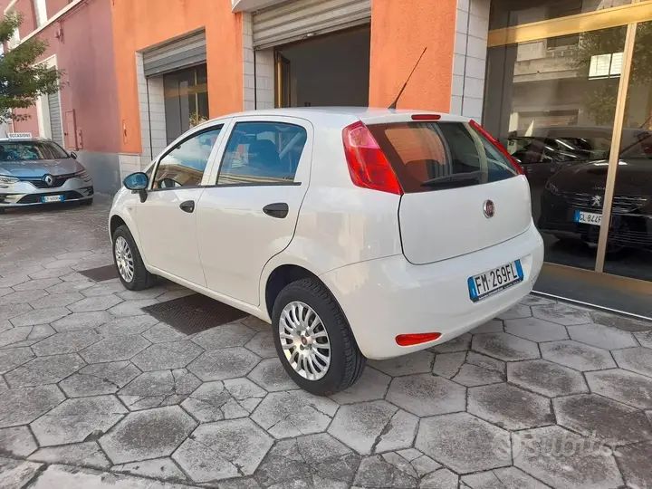 Fiat Punto 2017 photo 4