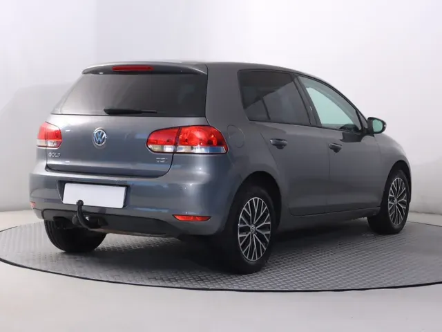 Volkswagen Golf 2012 photo 4