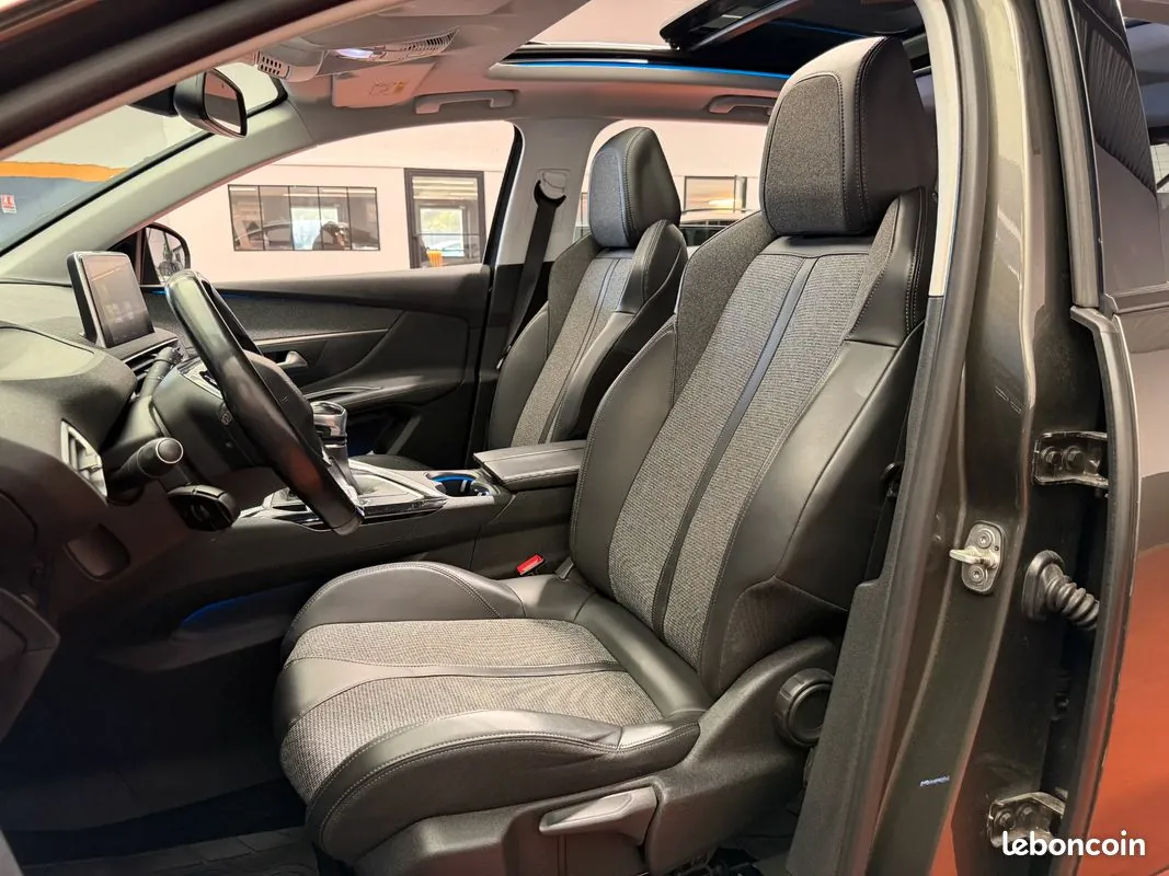 Peugeot 3008 2018 photo 5