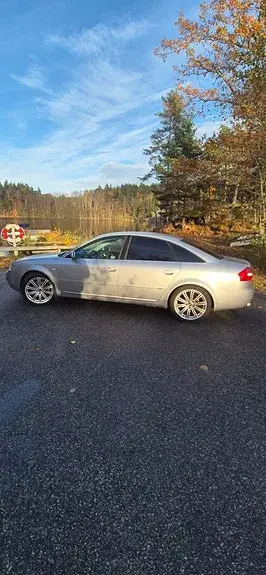 Audi A6 2004 photo 2