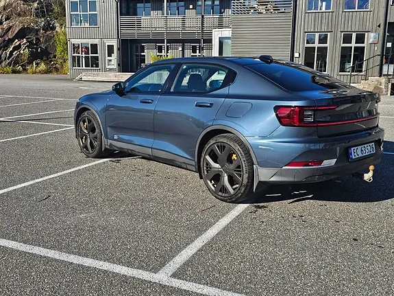 Polestar 2 2021 photo 3