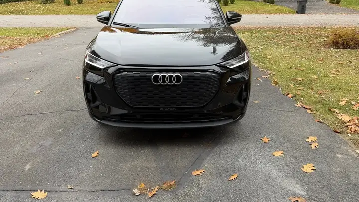 Audi Q4 E-Tron 2023 photo 2
