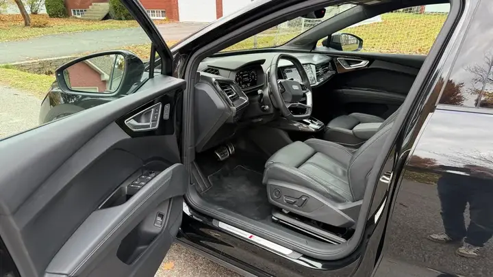 Audi Q4 E-Tron 2023 photo 5