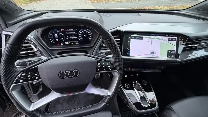 Audi Q4 E-Tron 2023 photo 4