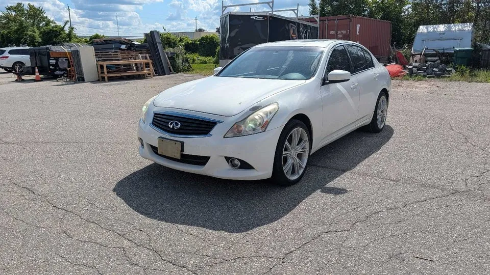 Infiniti G37