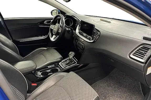 Kia Ceed 2022 photo 4