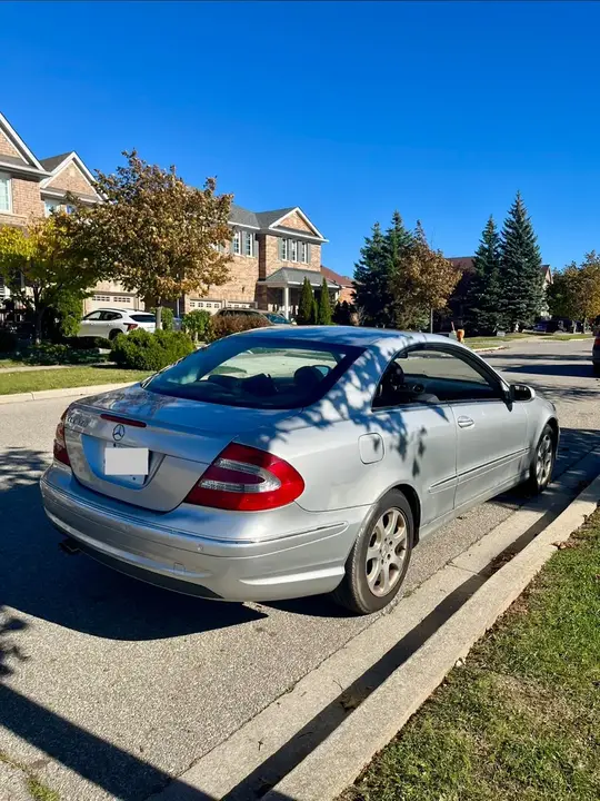 Mercedes-Benz Clk-Class 2004 photo 2