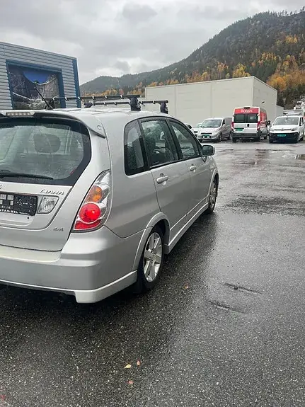 Suzuki Liana 2008 photo 5