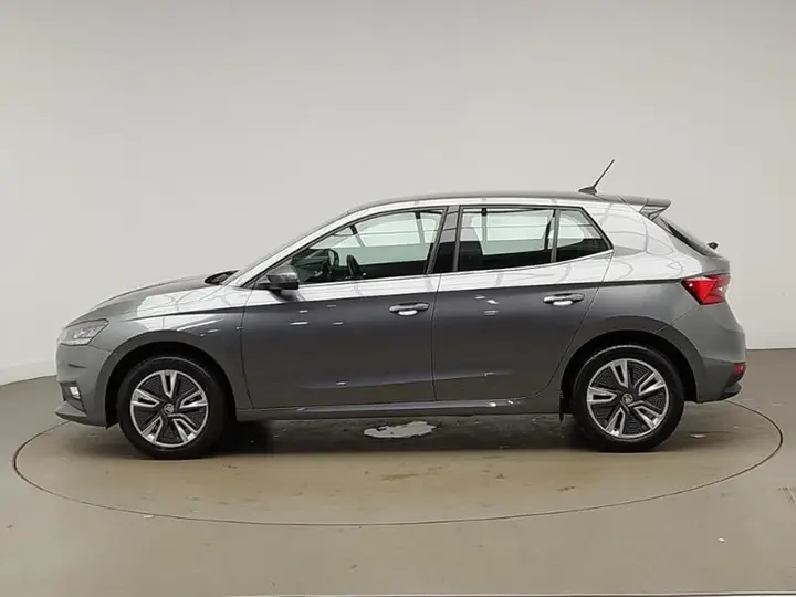 Skoda Fabia 2023 photo 4